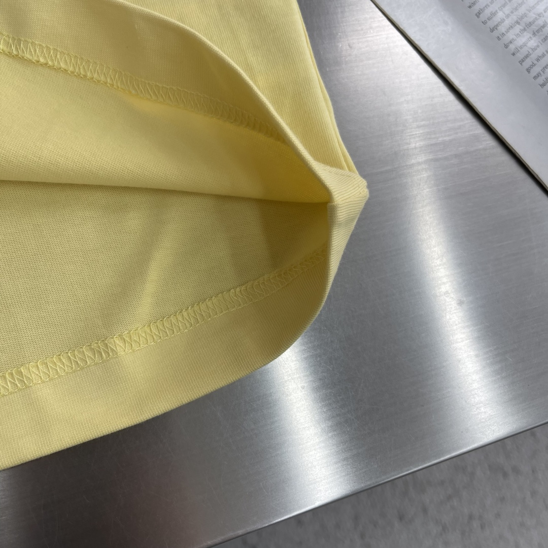 -Celin 2026春夏新款短袖T恤重磅纯棉字母logo 植绒码数：S M L XL XXL