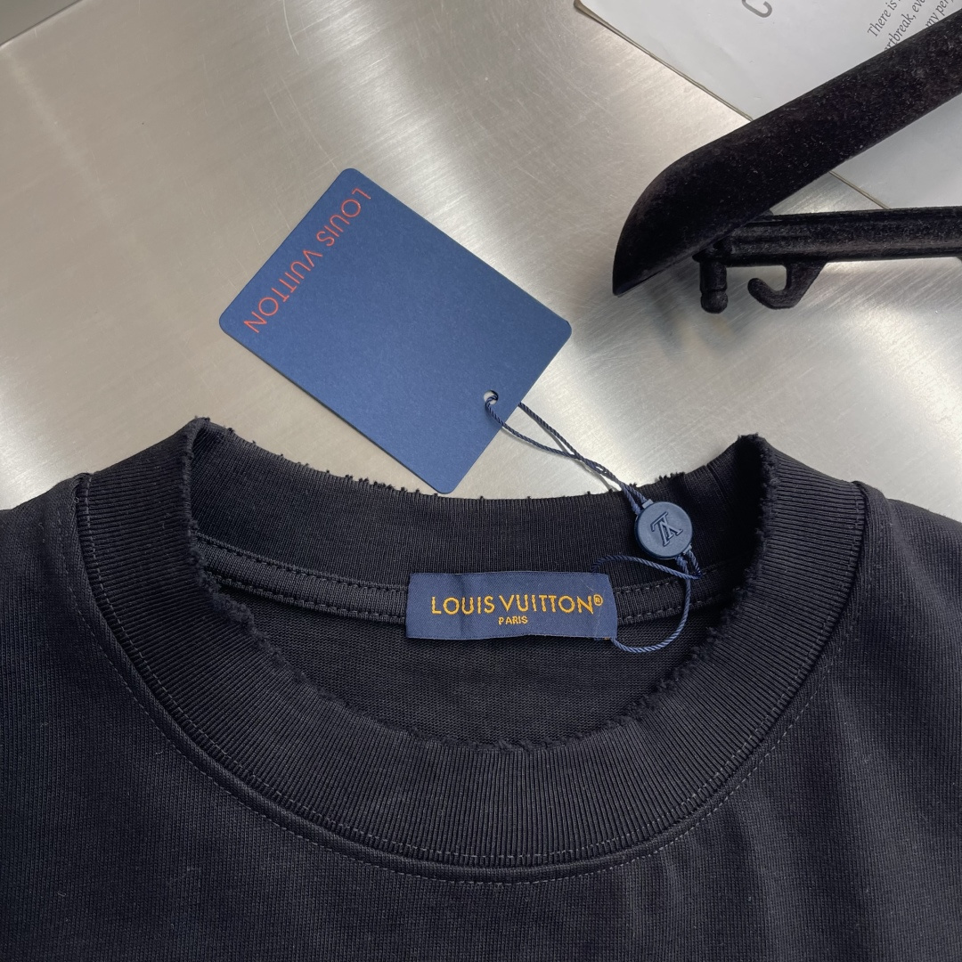 -驴牌 2026SS春夏新品 经典珠管绣T恤，奢潮必备！甄选重磅精梳棉，软糯垂坠🌾、透气亲肤，做旧磨毛工