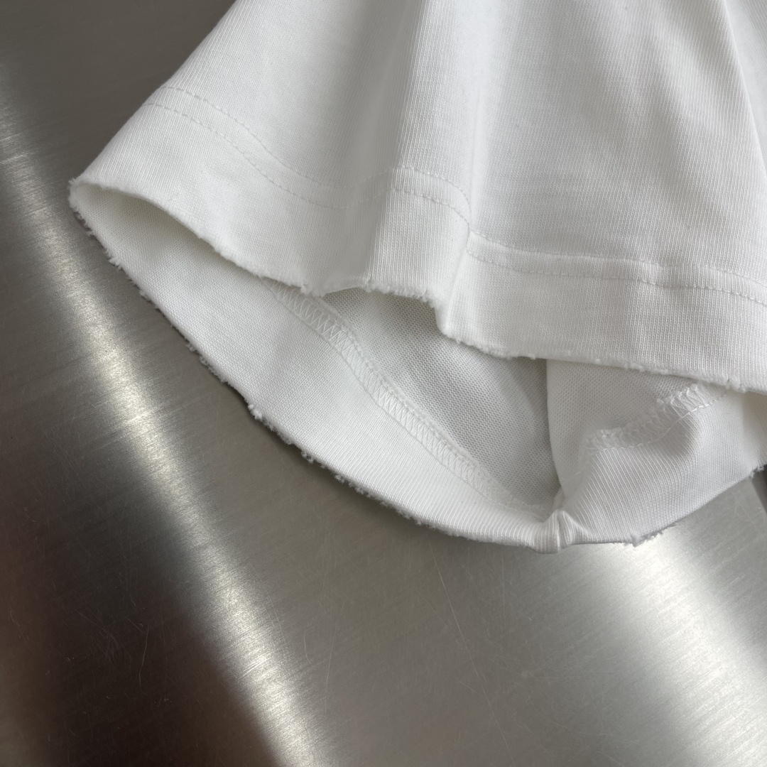 -驴牌 2026SS春夏新品 经典珠管绣T恤，奢潮必备！甄选重磅精梳棉，软糯垂坠🌾、透气亲肤，做旧磨毛工