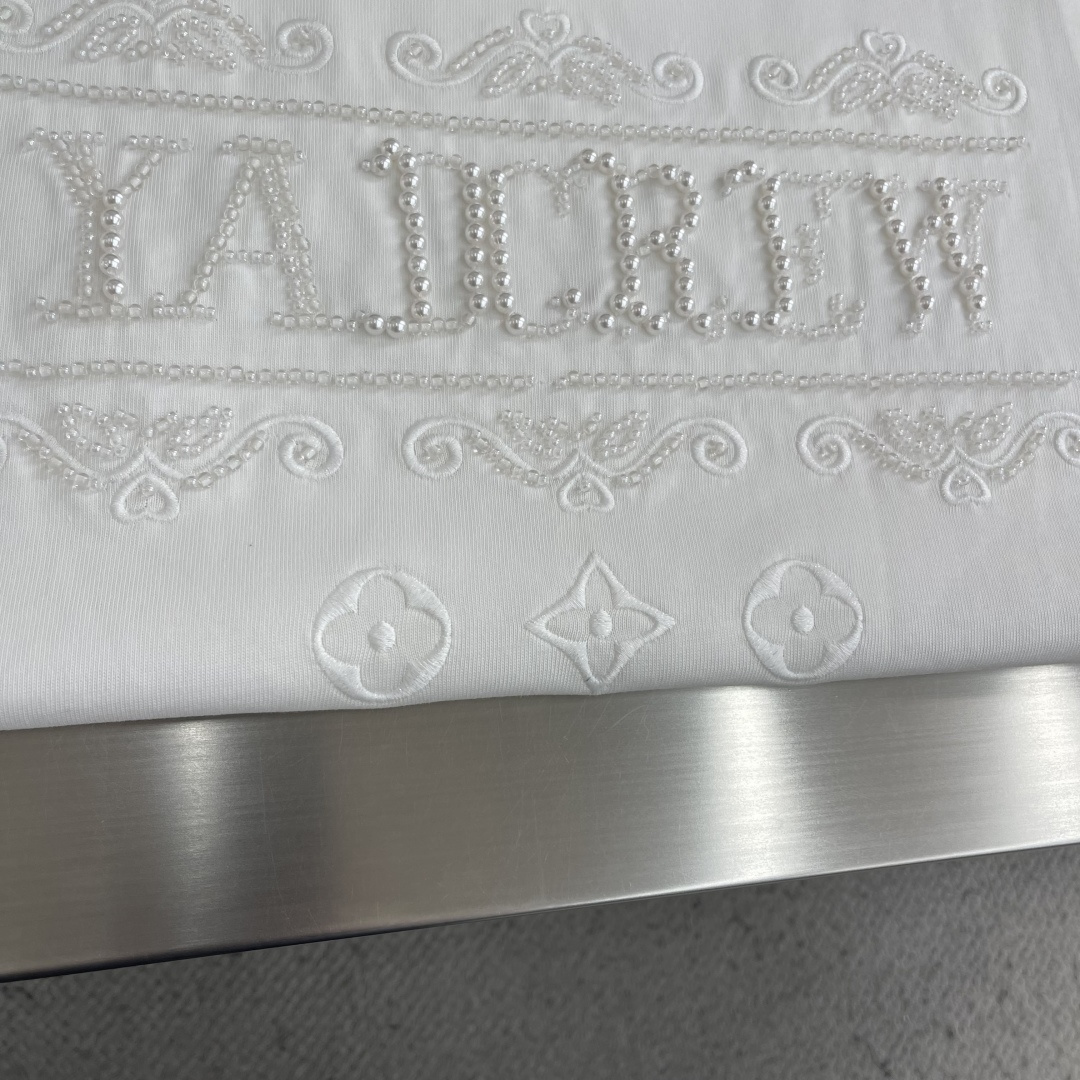 -驴牌 2026SS春夏新品 经典珠管绣T恤，奢潮必备！甄选重磅精梳棉，软糯垂坠🌾、透气亲肤，做旧磨毛工