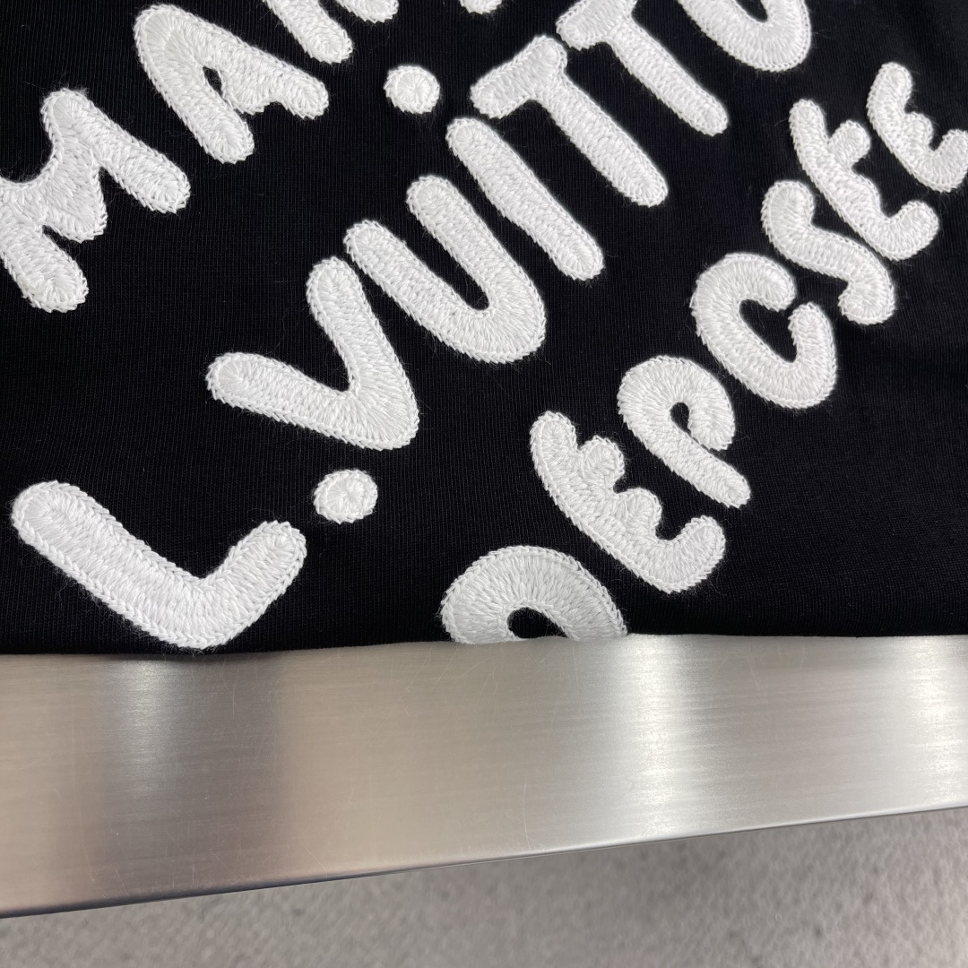 -驴牌 2026SS春夏新品 经典珠管绣T恤，奢潮必备！甄选重磅精梳棉，软糯垂坠🌾、透气亲肤，做旧磨毛工