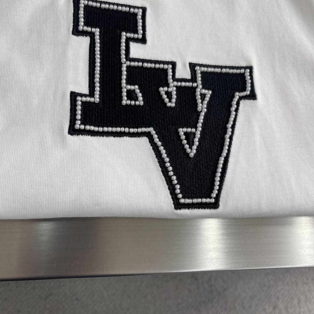 -驴牌 2026SS春夏新品 经典珠管绣T恤，奢潮必备！甄选重磅精梳棉，软糯垂坠🌾、透气亲肤，做旧磨毛工