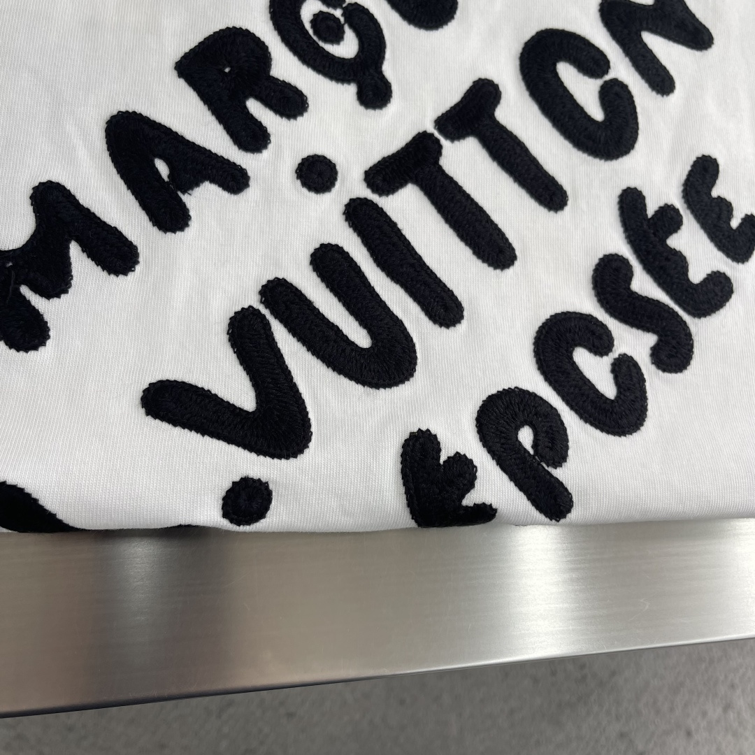 -驴牌 2026SS春夏新品 经典珠管绣T恤，奢潮必备！甄选重磅精梳棉，软糯垂坠🌾、透气亲肤，做旧磨毛工