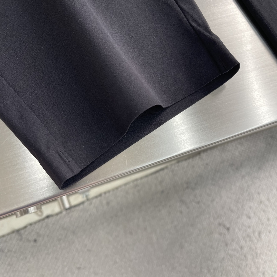 -🐦 鸟家 男士休闲速干裤最新款上身版型无敌正！绝对可以闭眼收的一款此款裤子非常百搭，弹力腰围,日常上班