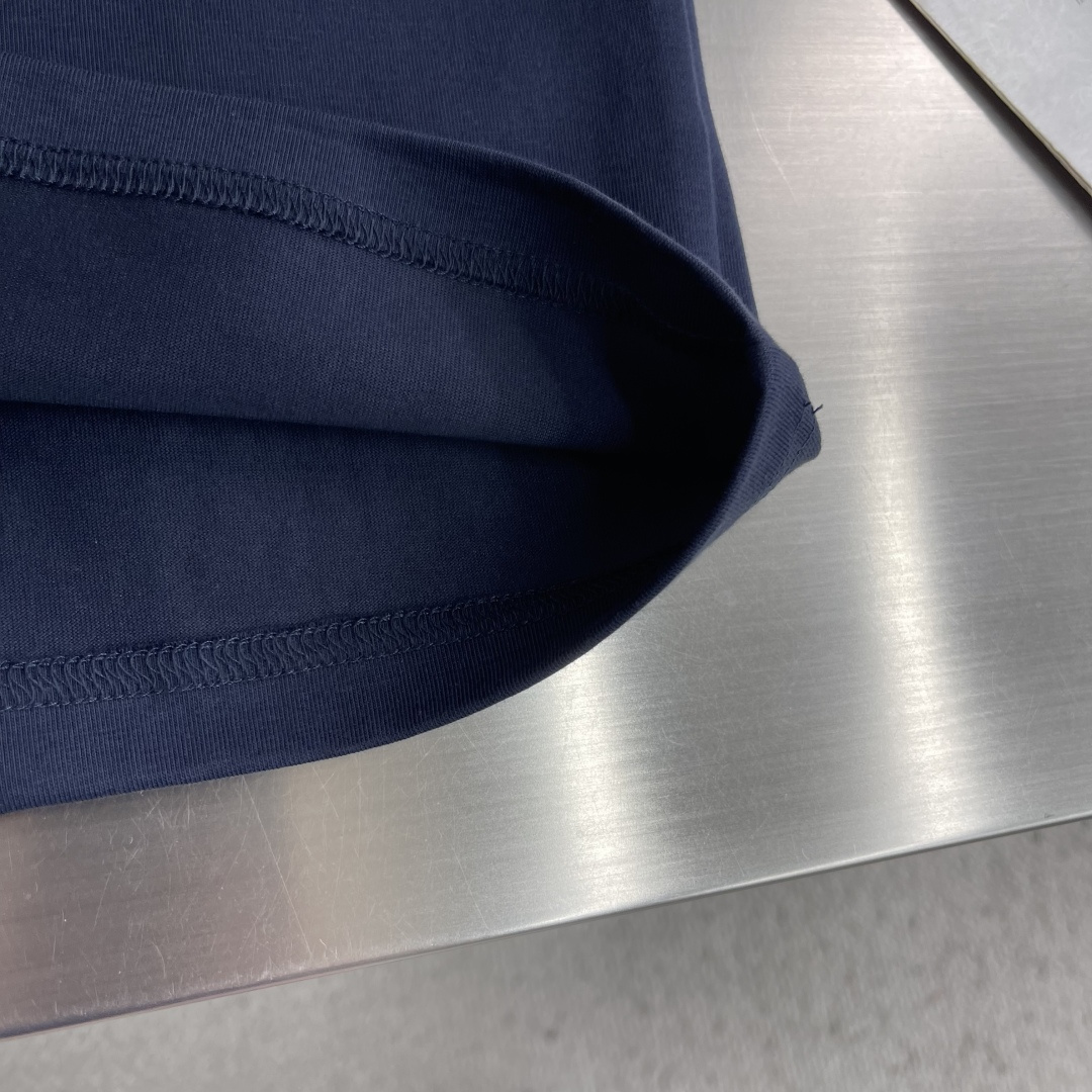 -mon 绣花logo短袖 T恤 高端版本！专柜定制面料 透气舒适度高，细节无可挑剔，品牌元素设计理念，