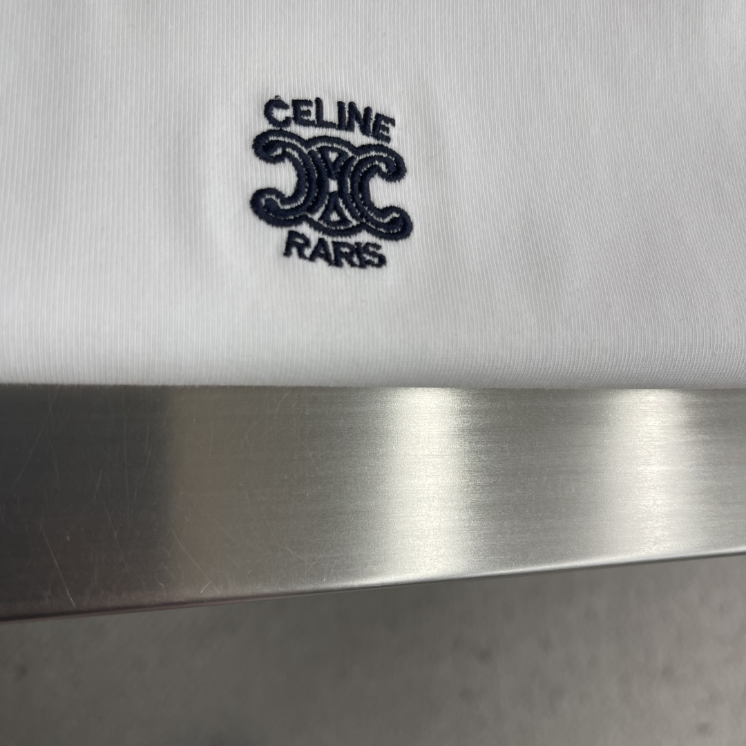 -Celin 2026新款短袖 T恤 高端版本！专柜定制面料 透气舒适度高，细节无可挑剔，品牌元素设计理