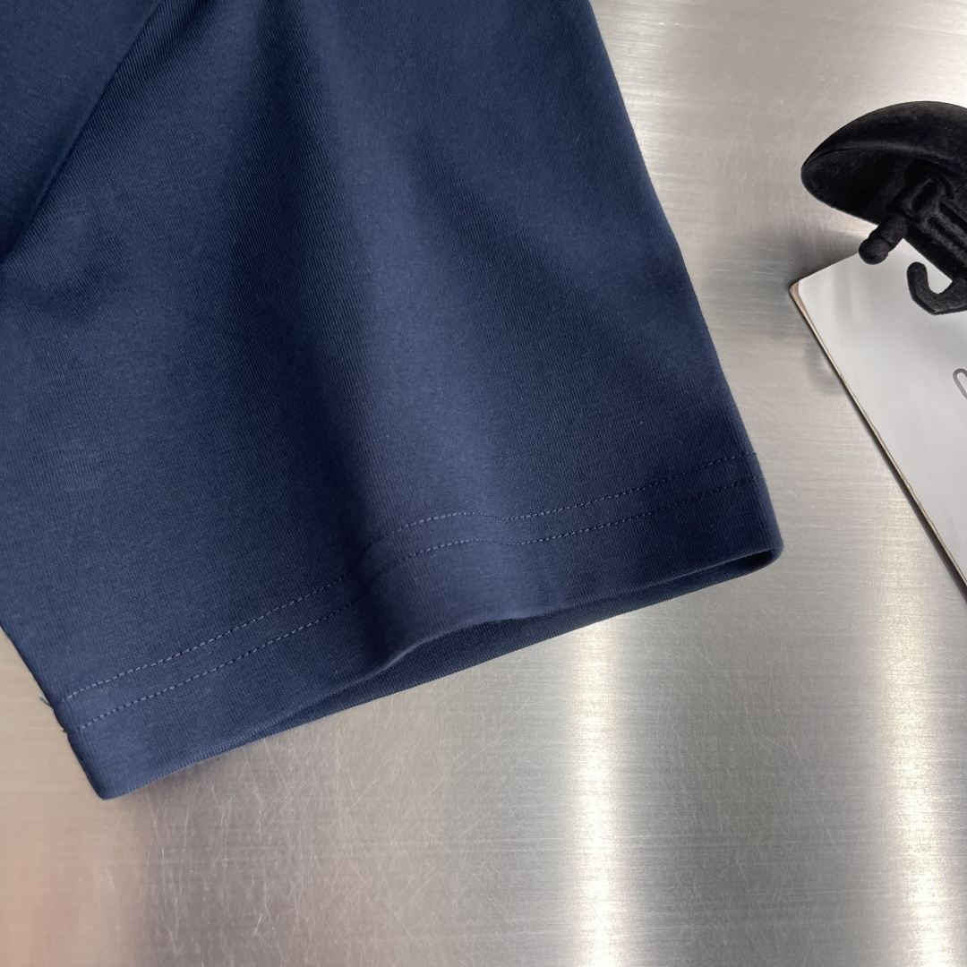 -GVC 2026新款短袖 T恤 高端版本！专柜定制面料 透气舒适度高，细节无可挑剔，品牌元素设计理念，