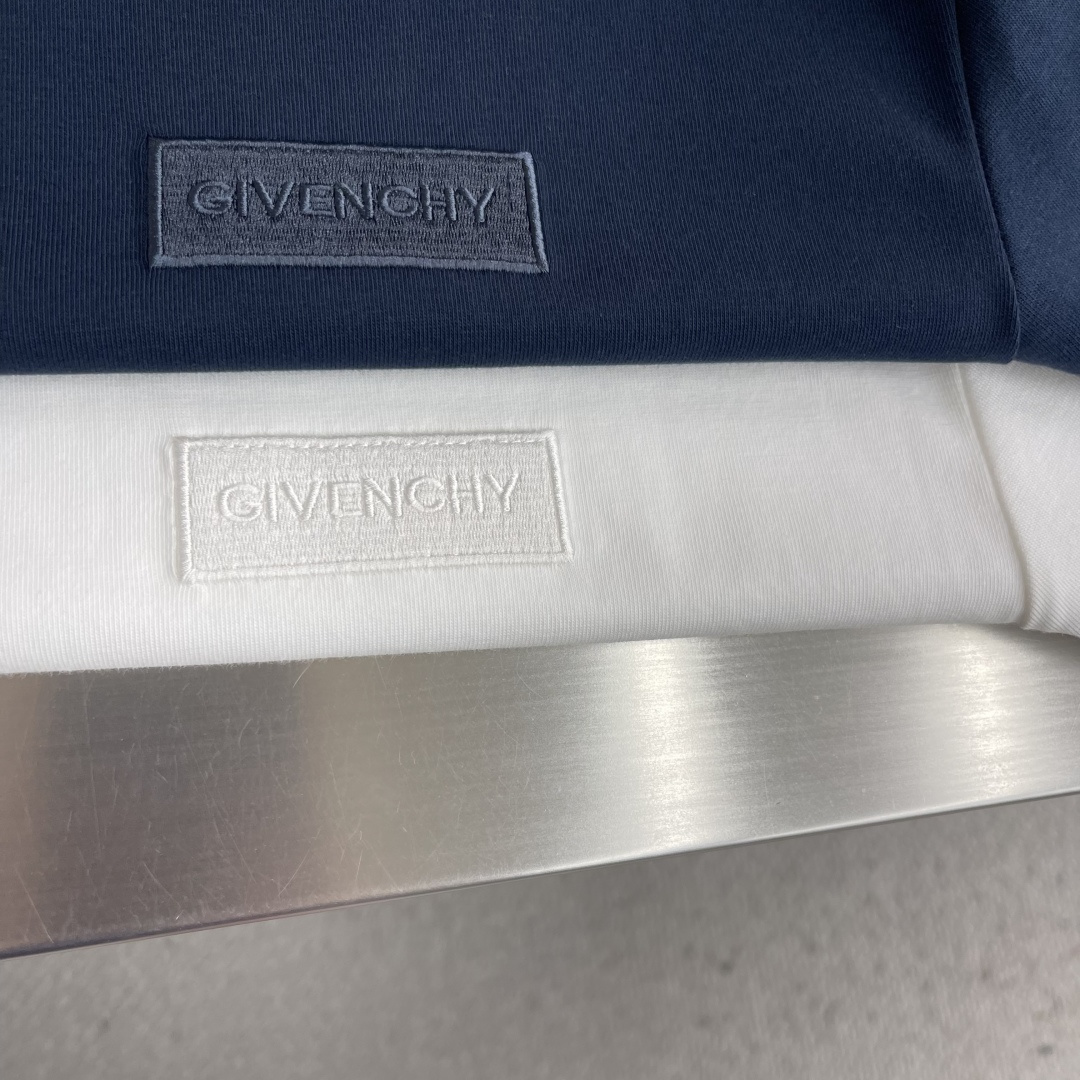 -GVC 2026新款短袖 T恤 高端版本！专柜定制面料 透气舒适度高，细节无可挑剔，品牌元素设计理念，