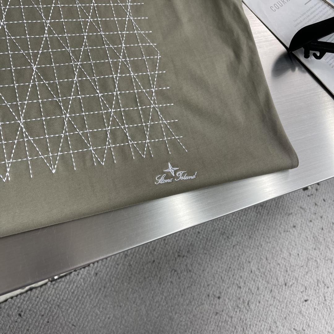 -Stone Island 2026新款短袖 T恤 高端版本！专柜定制面料 透气舒适度高，细节无可挑剔，