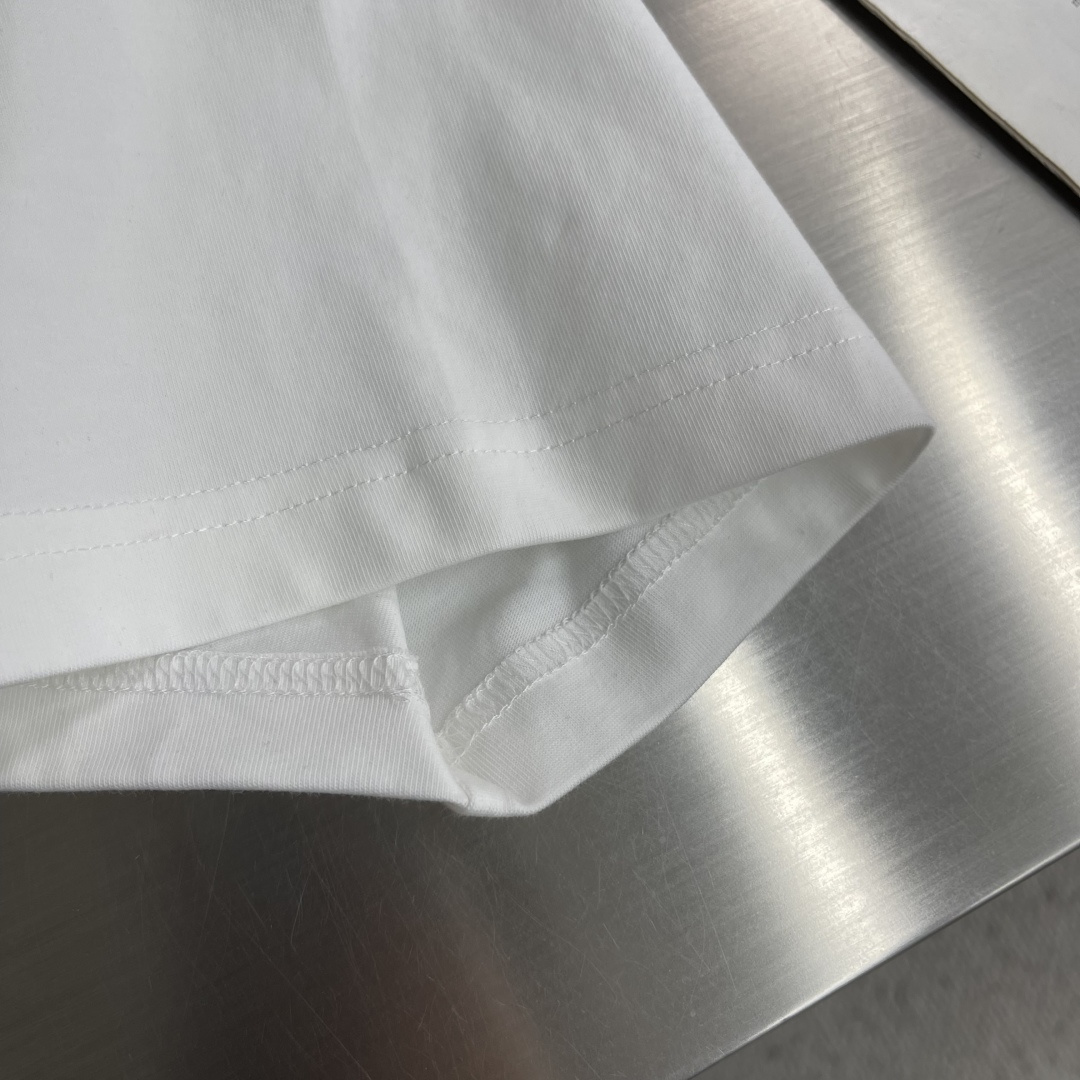 -Stone Island 2026新款短袖 T恤 高端版本！专柜定制面料 透气舒适度高，细节无可挑剔，