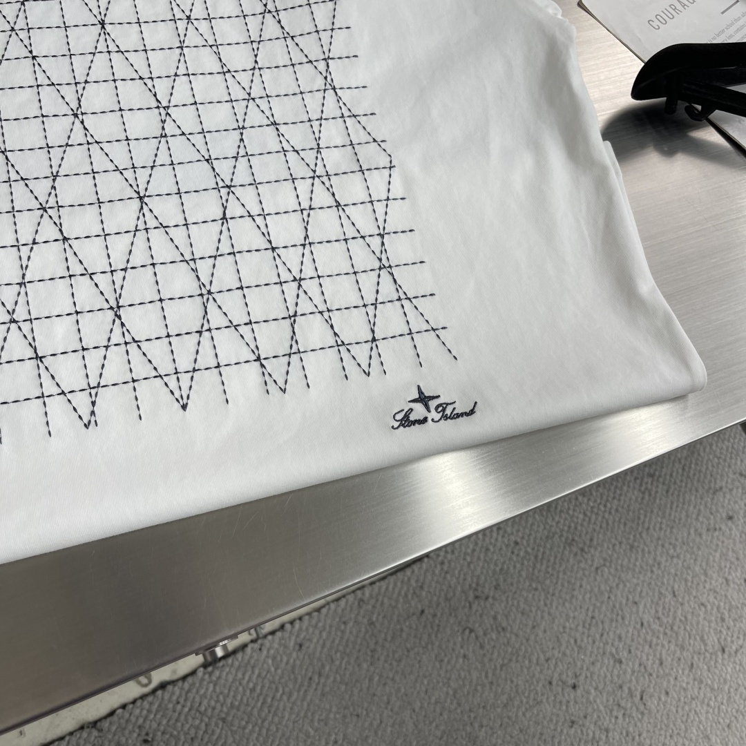 -Stone Island 2026新款短袖 T恤 高端版本！专柜定制面料 透气舒适度高，细节无可挑剔，