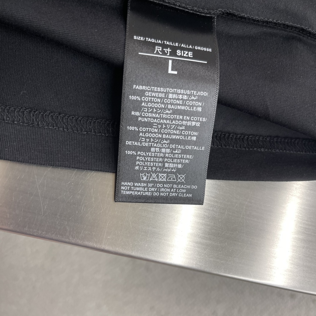 -BBR 2026新款短袖 T恤 高端版本！专柜定制面料 透气舒适度高，细节无可挑剔，品牌元素设计理念，