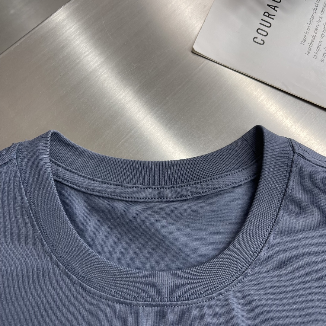 -BBR 2026新款短袖 T恤 高端版本！专柜定制面料 透气舒适度高，细节无可挑剔，品牌元素设计理念，