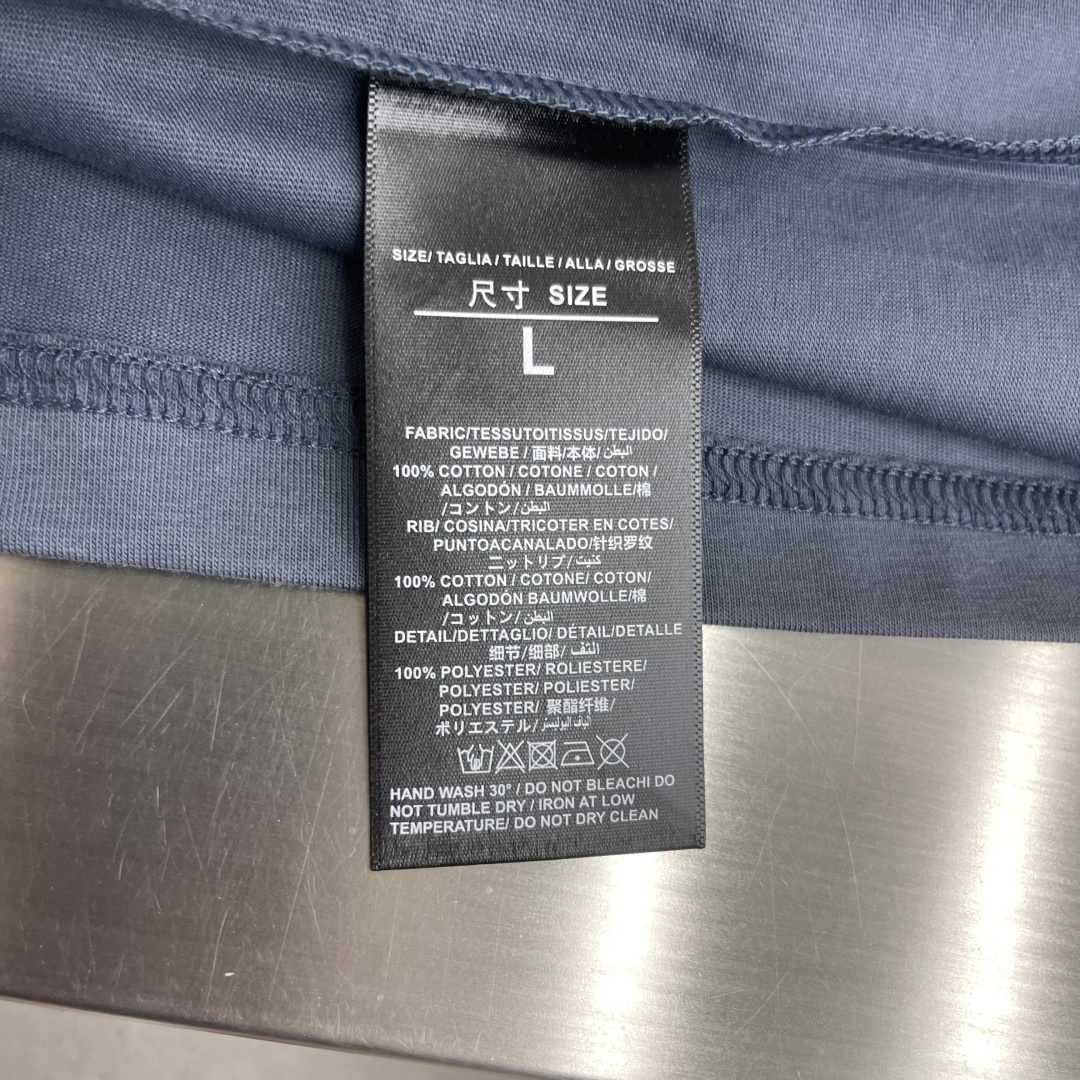 -BBR 2026新款短袖 T恤 高端版本！专柜定制面料 透气舒适度高，细节无可挑剔，品牌元素设计理念，