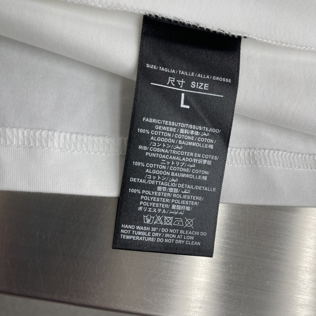 -BBR 2026新款短袖 T恤 高端版本！专柜定制面料 透气舒适度高，细节无可挑剔，品牌元素设计理念，