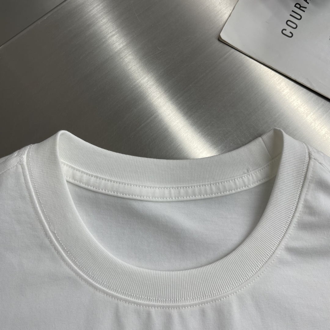 -BBR 2026新款短袖 T恤 高端版本！专柜定制面料 透气舒适度高，细节无可挑剔，品牌元素设计理念，