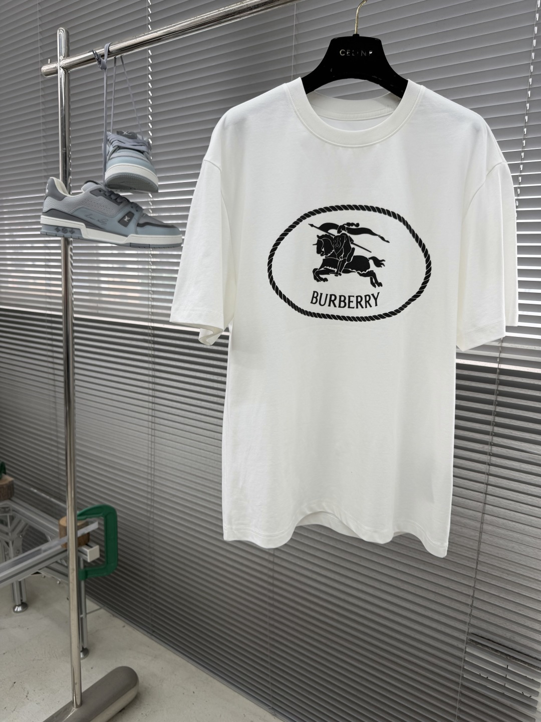 -BBR 2026新款短袖 T恤 高端版本！专柜定制面料 透气舒适度高，细节无可挑剔，品牌元素设计理念，