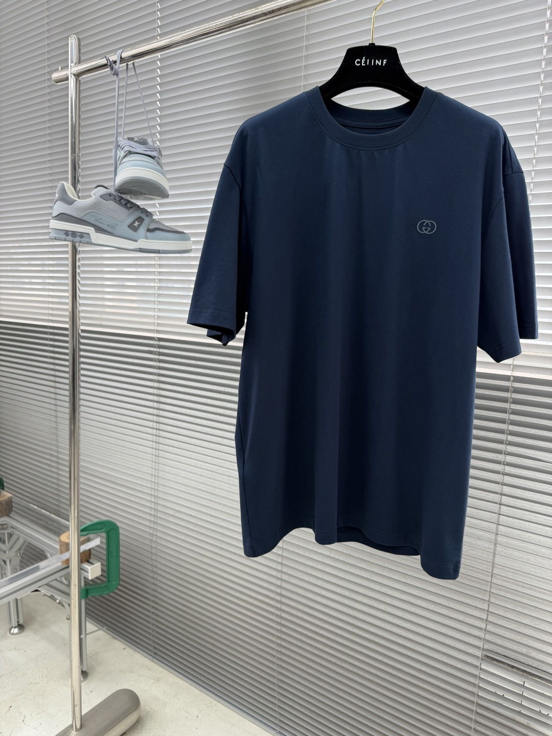 -GUCC 绣花细节短袖 T恤 高端版本！专柜定制面料 透气舒适度高，细节无可挑剔，品牌元素设计理念，体