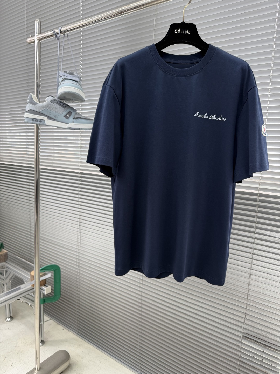 -mon 绣花logo短袖 T恤 高端版本！专柜定制面料 透气舒适度高，细节无可挑剔，品牌元素设计理念，