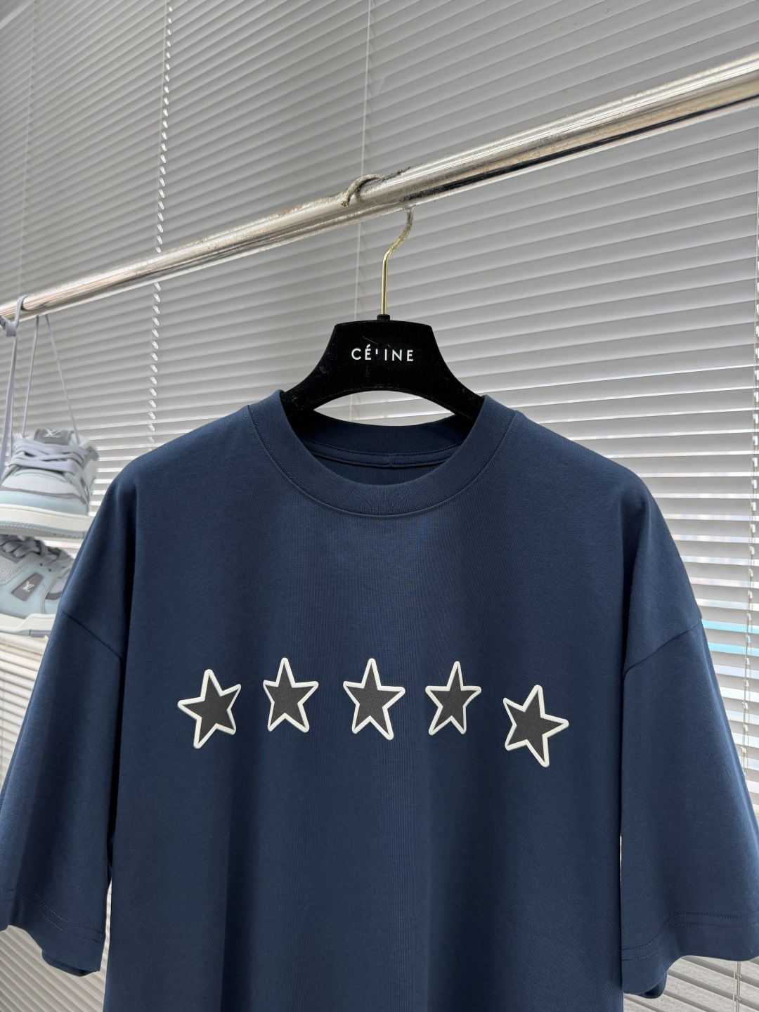 -Balenciag 圆领 短袖 T恤 高端版本！专柜定制面料 透气舒适度高，细节无可挑剔，品牌元素设计