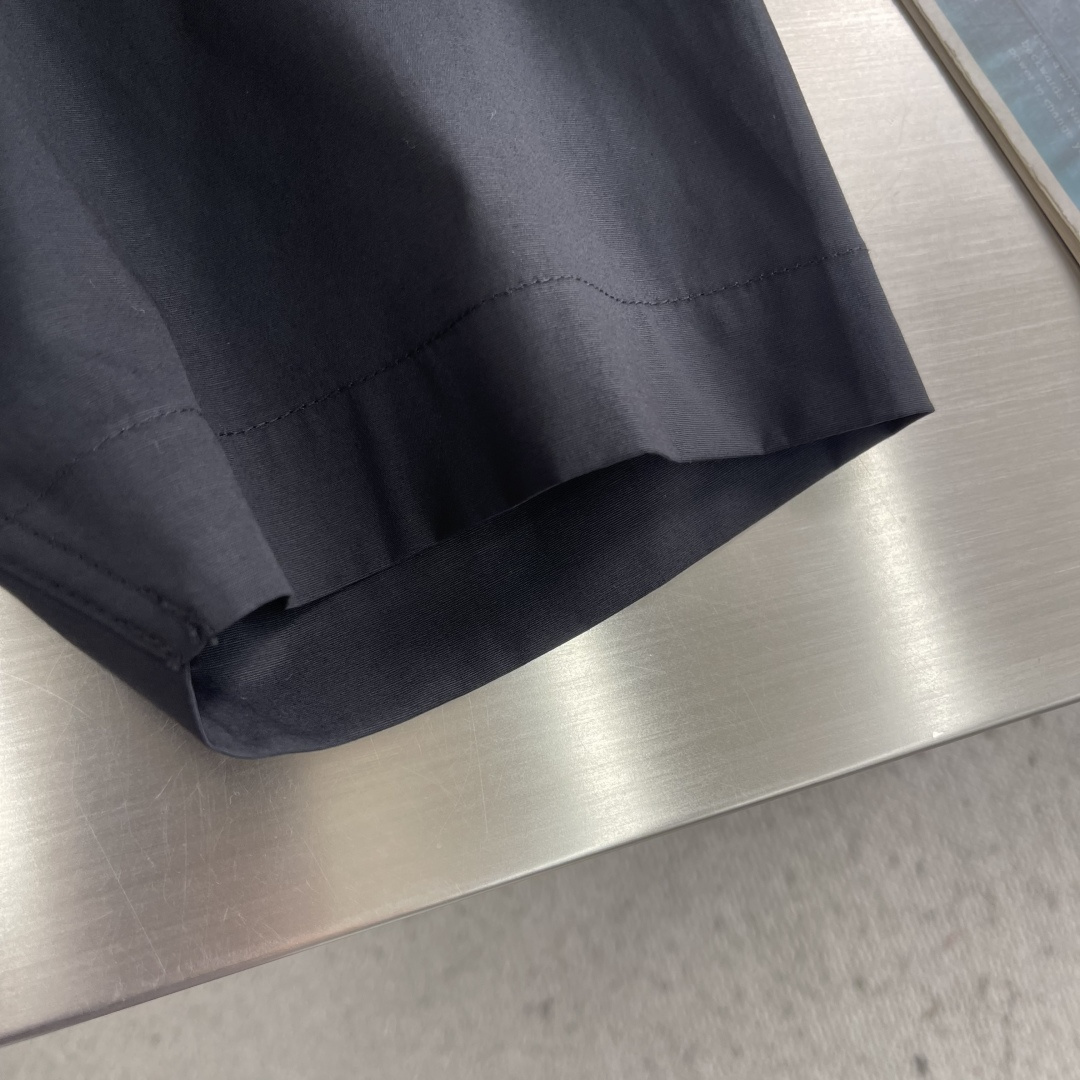 -GVC 前后印花细节微弹力衬衫明扣款贝壳扣，面料质感无敌，微阔版型，上身效果nice！尺码:S-XXL