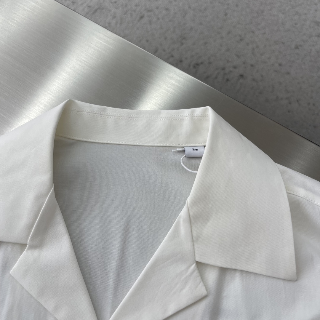 -GVC 前后印花细节微弹力衬衫明扣款贝壳扣，面料质感无敌，微阔版型，上身效果nice！尺码:S-XXL