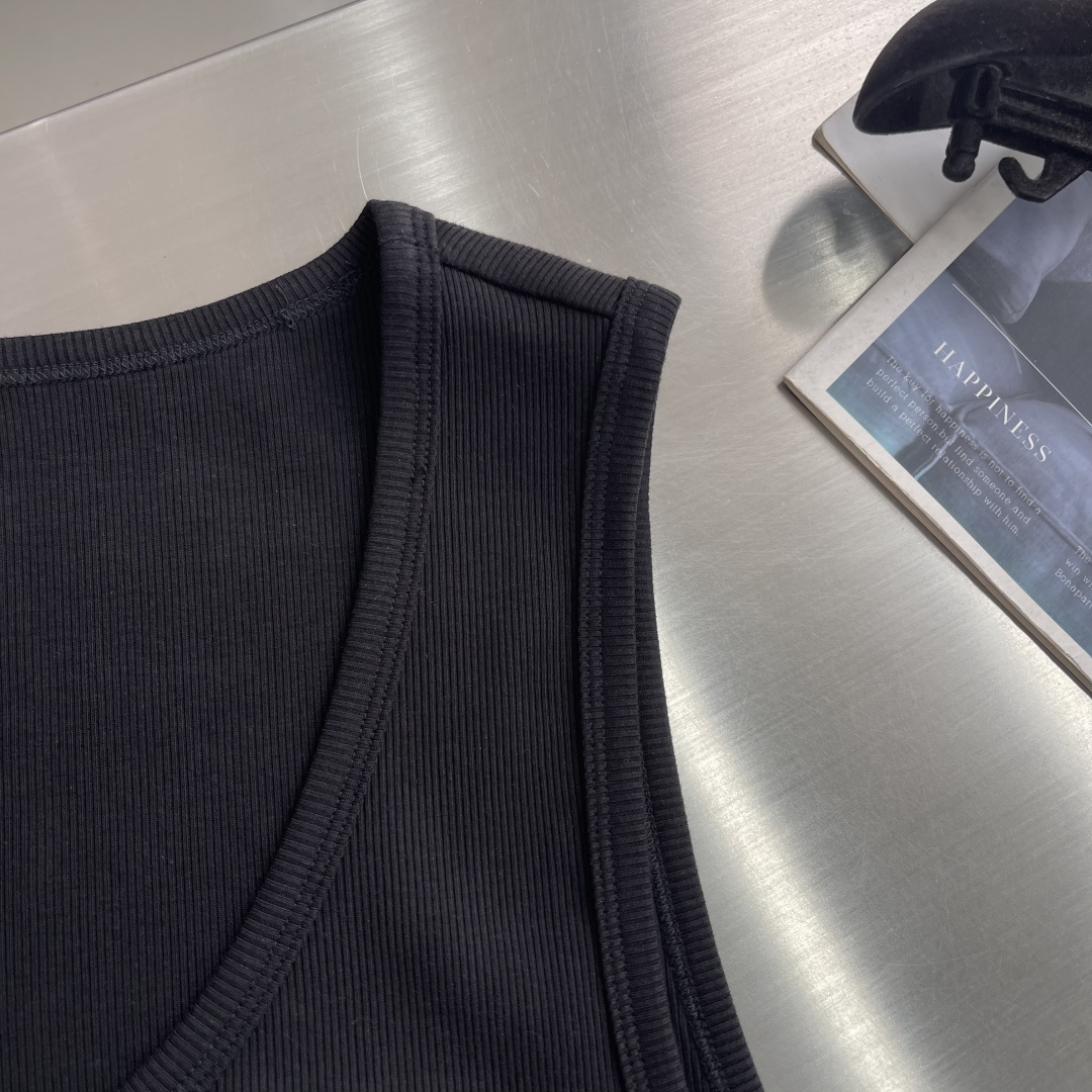 -PRAD 标识细节罗纹感棉质背心订织柔感棉质面料舒适亲肤。尺码:S-XXL胸围92 96 100 10