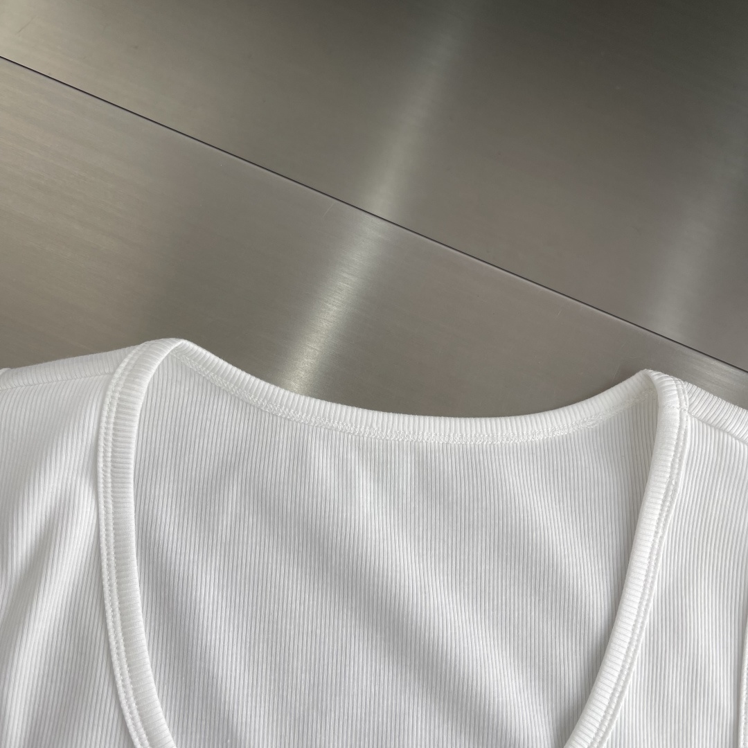 -PRAD 标识细节罗纹感棉质背心订织柔感棉质面料舒适亲肤。尺码:S-XXL胸围92 96 100 10