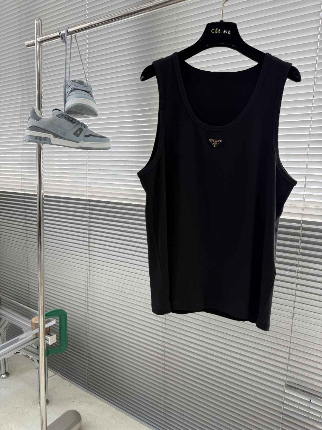 -PRAD 标识细节罗纹感棉质背心订织柔感棉质面料舒适亲肤。尺码:S-XXL胸围92 96 100 10