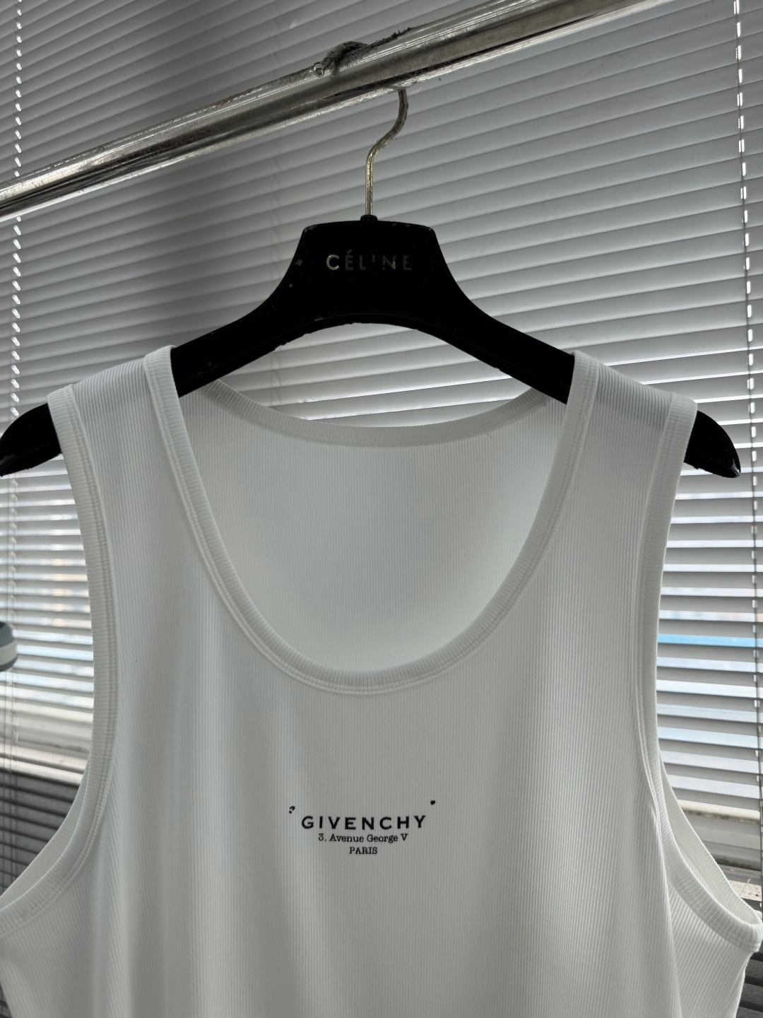 -GVC 印花细节罗纹感棉质背心订织柔感棉质面料舒适亲肤。尺码:S-XXL胸围92 96 100 104