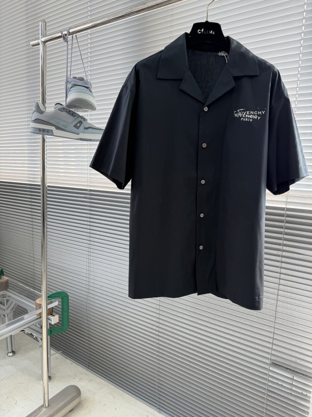 -GVC 前后印花细节微弹力衬衫明扣款贝壳扣，面料质感无敌，微阔版型，上身效果nice！尺码:S-XXL