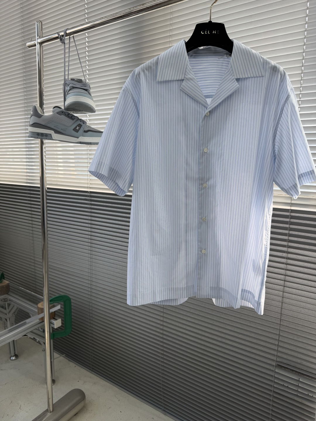 -GVC 印花细节条纹款衬衫明扣款贝壳扣，面料质感无敌，微阔版型，上身效果nice。尺码:S-XXL肩宽