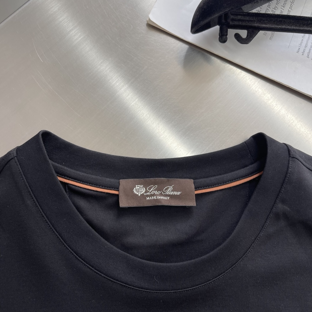 -Loro Piana 2026ss新款纯色圆领短袖T恤， 百搭款式 任何人都可以轻松驾驭 面料全订制 