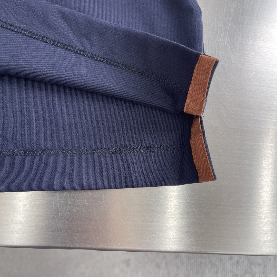 -Loro Piana 2026ss新款纯色圆领短袖T恤， 百搭款式 任何人都可以轻松驾驭 面料全订制 