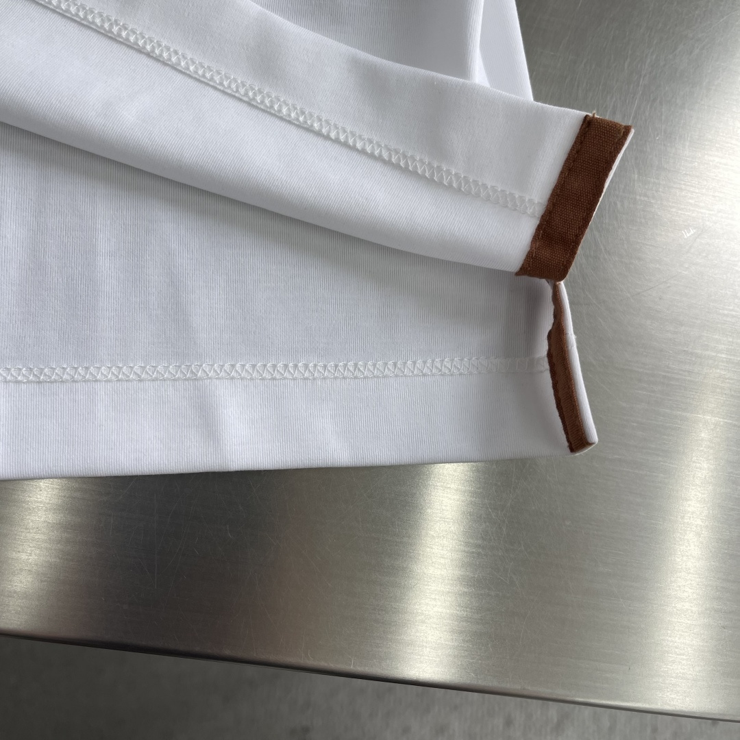 -Loro Piana 2026ss新款纯色圆领短袖T恤， 百搭款式 任何人都可以轻松驾驭 面料全订制 