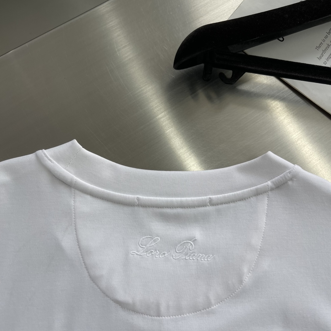 -Loro Piana 2026ss新款纯色圆领短袖T恤， 百搭款式 任何人都可以轻松驾驭 面料全订制 