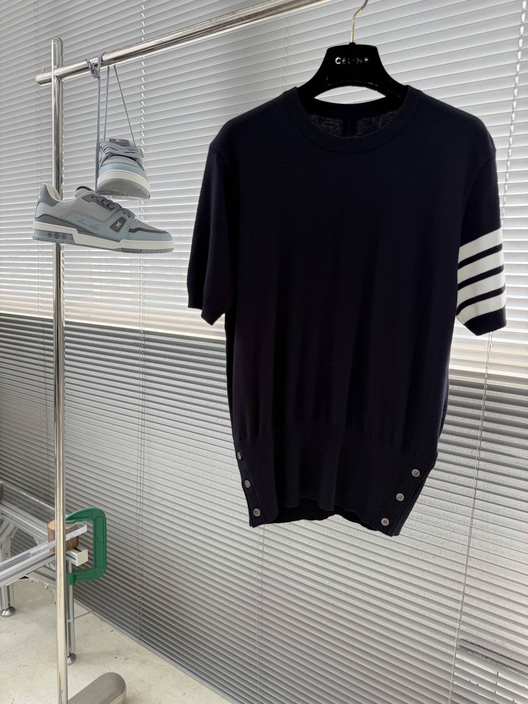 -TB 26SS后背小马 圆领短袖棉沙线精仿 把美式学院风焊在身上的针织短袖🎾 谁能拒绝一件自带高级感的