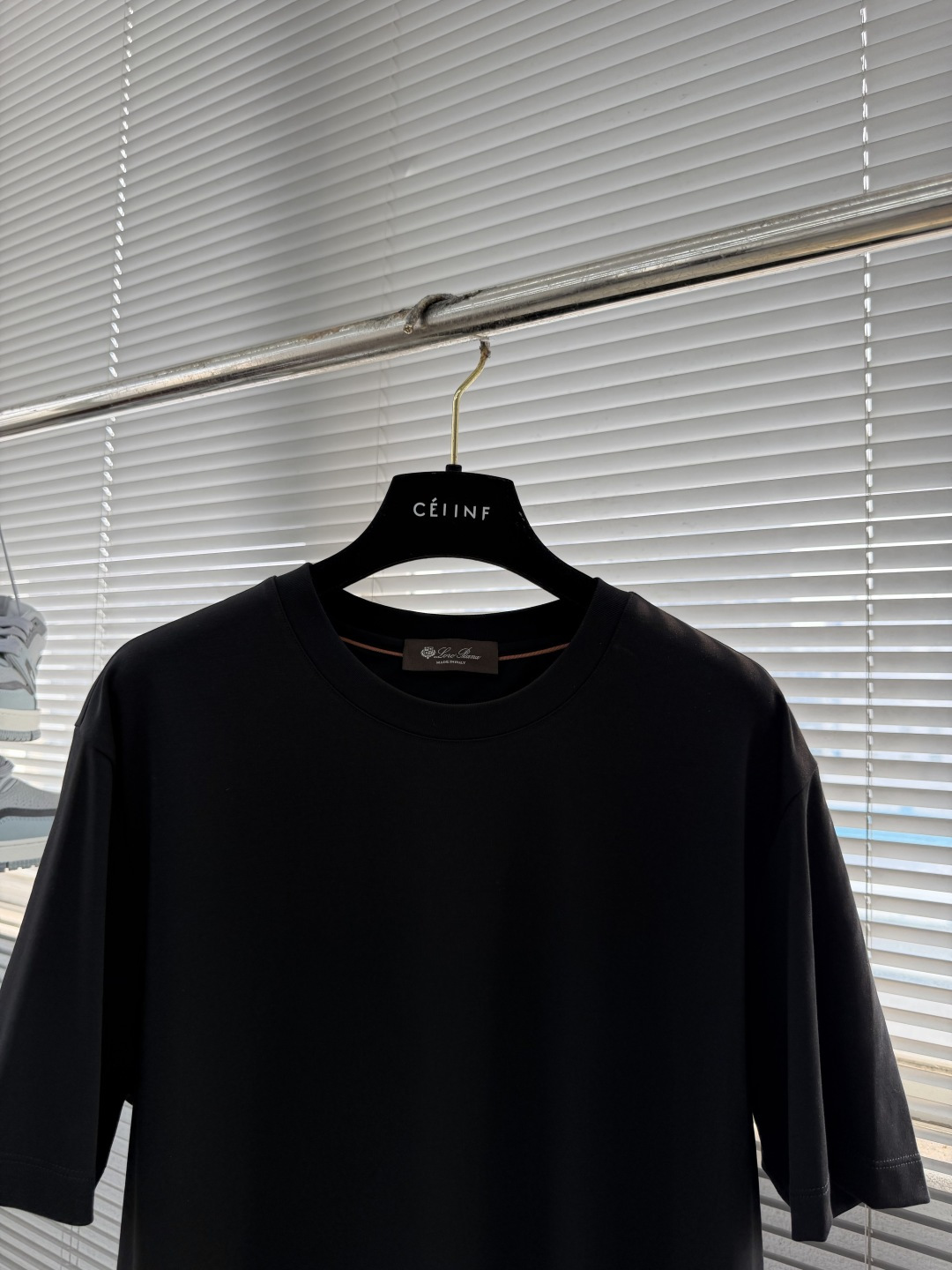 -Loro Piana 2026ss新款纯色圆领短袖T恤， 百搭款式 任何人都可以轻松驾驭 面料全订制 