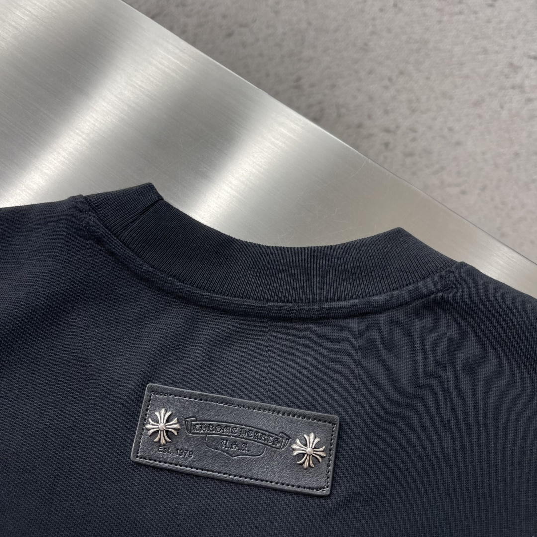 -CH 克罗心 十字架✝️元素短T纯棉高克重材质柔软洗水，舒适，质感足重工皮logo搭配柜柜感拉满爆款延