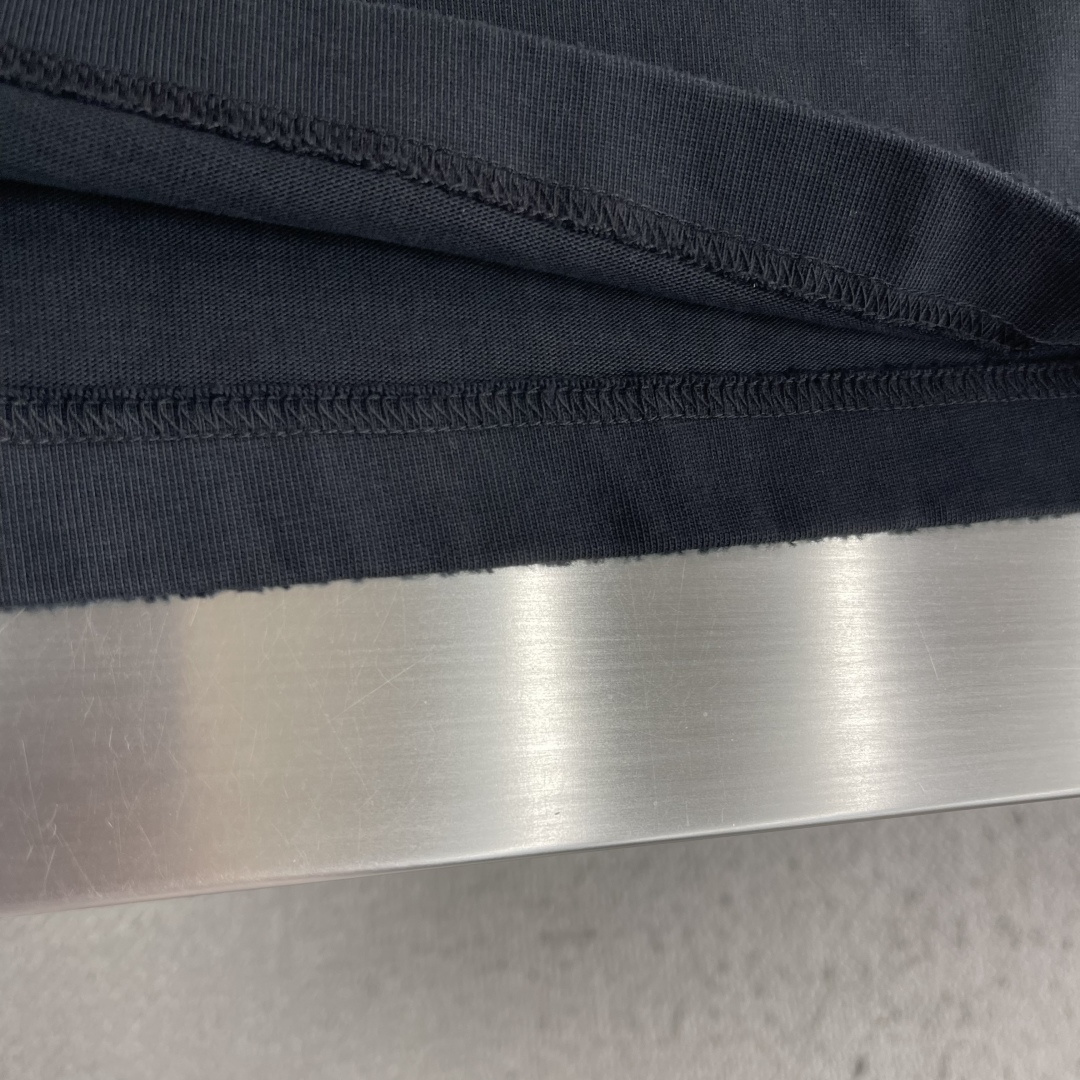 -CH 克罗心 十字架✝️元素短T纯棉高克重材质柔软洗水，舒适，质感足重工皮logo搭配柜柜感拉满爆款延