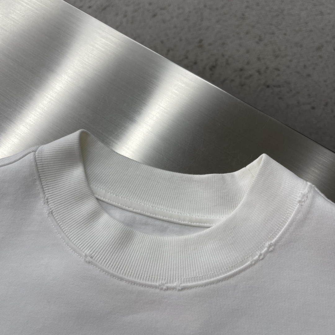 -CH 克罗心 十字架✝️元素短T纯棉高克重材质柔软洗水，舒适，质感足重工皮logo搭配柜柜感拉满爆款延