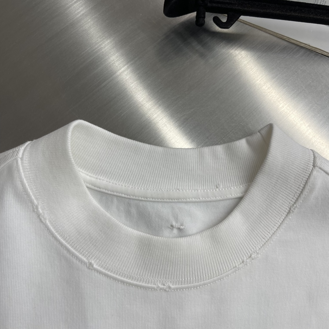 -CH 克罗心 宝剑🗡️元素短T高克重纯棉材质手工重金属logo独家😎时尚感拉满微阔版型尺码：S-XL