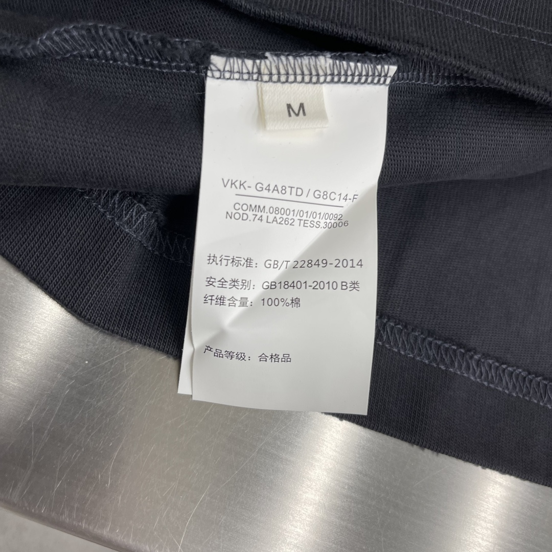 -CH 克罗心 宝剑🗡️元素短T高克重纯棉材质手工重金属logo独家😎时尚感拉满微阔版型尺码：S-XL