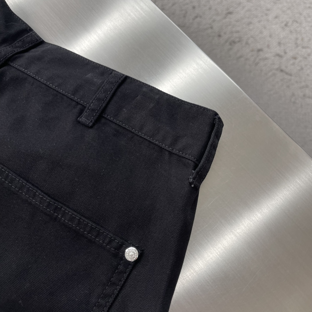 -CH 克罗心 泼墨工装短裤 | 低调奢华，细节控的终极选择​​专为追求个性与质感的你打造经典工装剪裁​