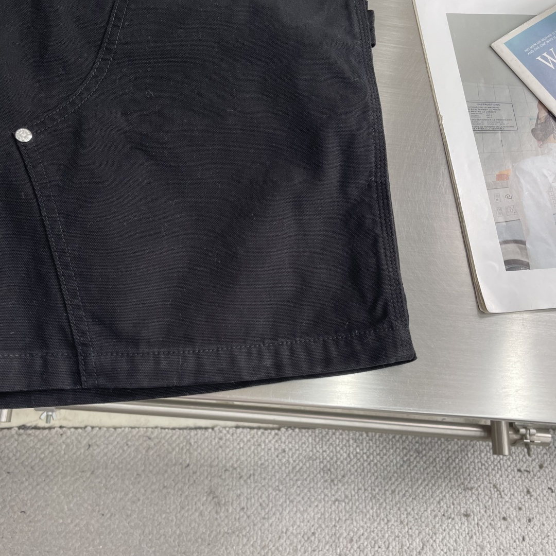 -CH 克罗心 泼墨工装短裤 | 低调奢华，细节控的终极选择​​专为追求个性与质感的你打造经典工装剪裁​