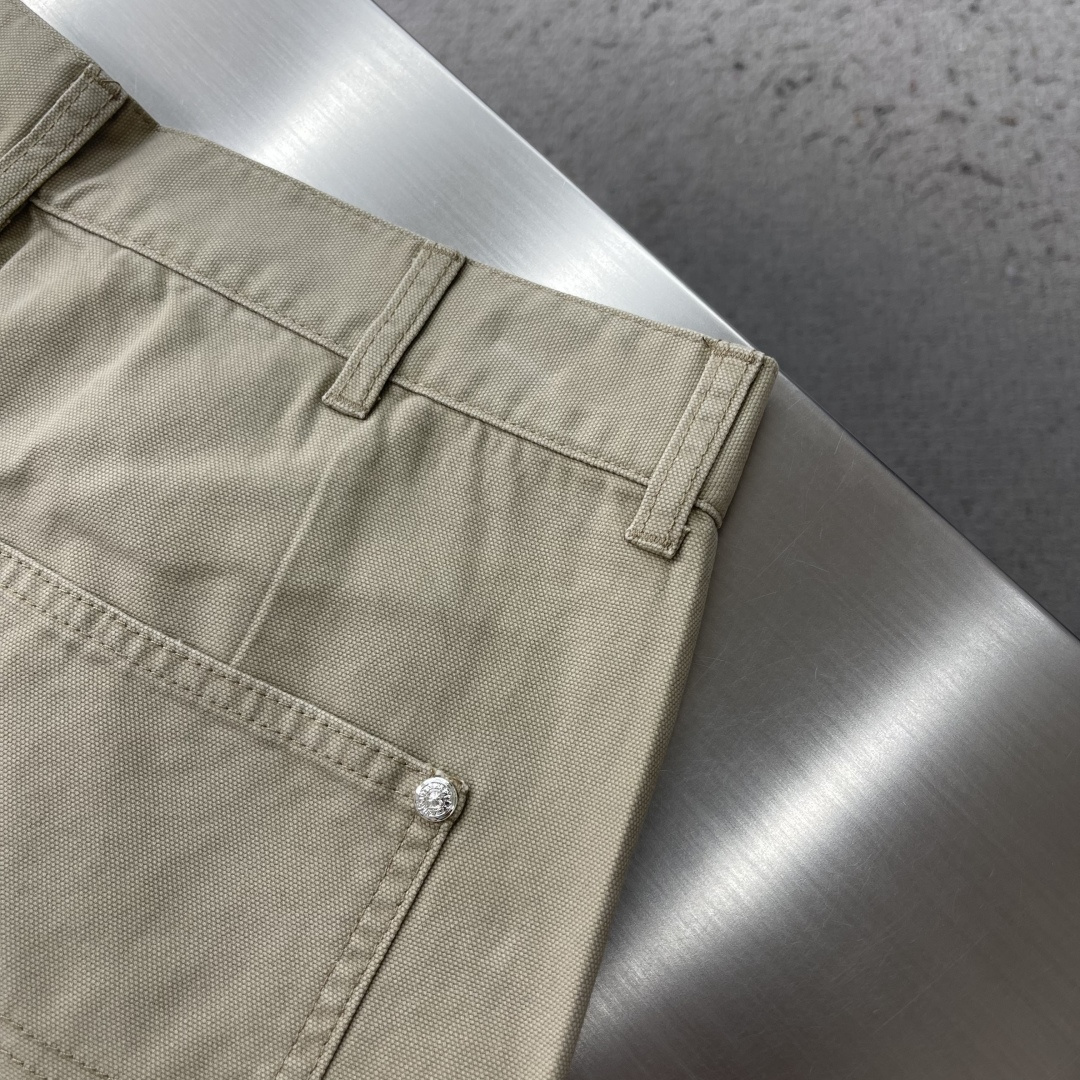 -CH 克罗心 泼墨工装短裤 | 低调奢华，细节控的终极选择​​专为追求个性与质感的你打造经典工装剪裁​