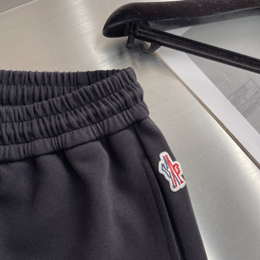 -mon 立标logo休闲长裤小直筒版型深受大家欢迎爆款延续....修饰腿型，百搭不挑人码数：S-XXL