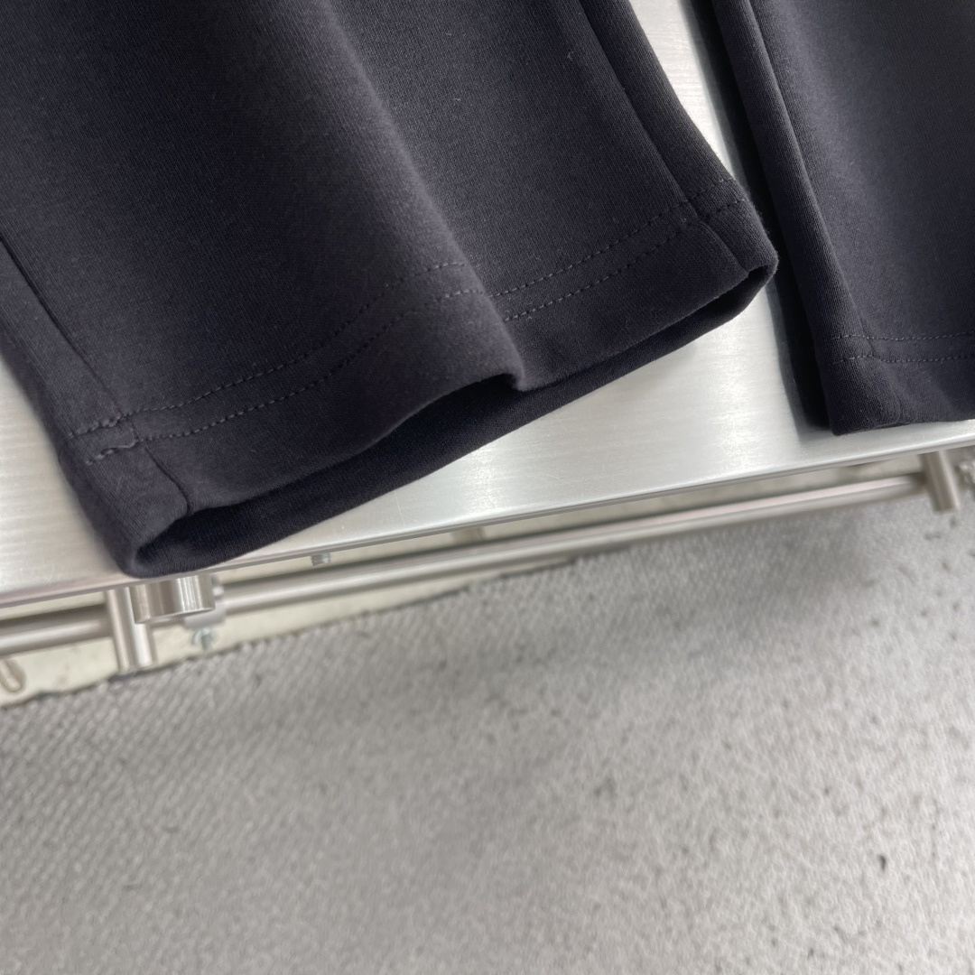 -mon 立标logo休闲长裤小直筒版型深受大家欢迎爆款延续....修饰腿型，百搭不挑人码数：S-XXL