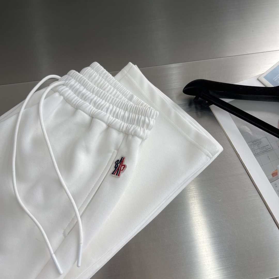 -mon 立标logo休闲长裤小直筒版型深受大家欢迎爆款延续....修饰腿型，百搭不挑人码数：S-XXL