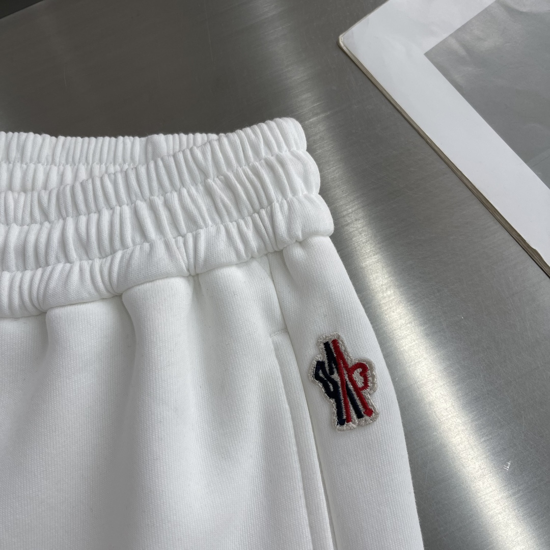 -mon 立标logo休闲长裤小直筒版型深受大家欢迎爆款延续....修饰腿型，百搭不挑人码数：S-XXL